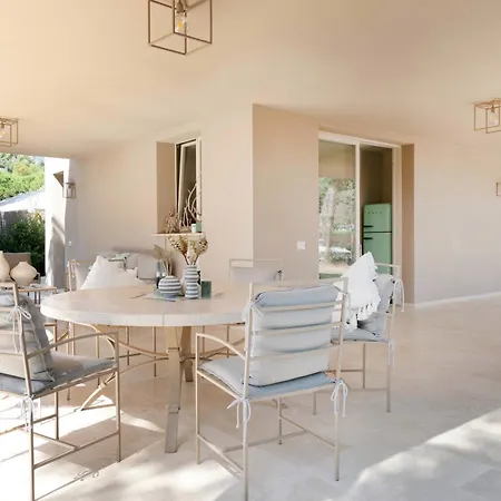 Villa Cocoon *